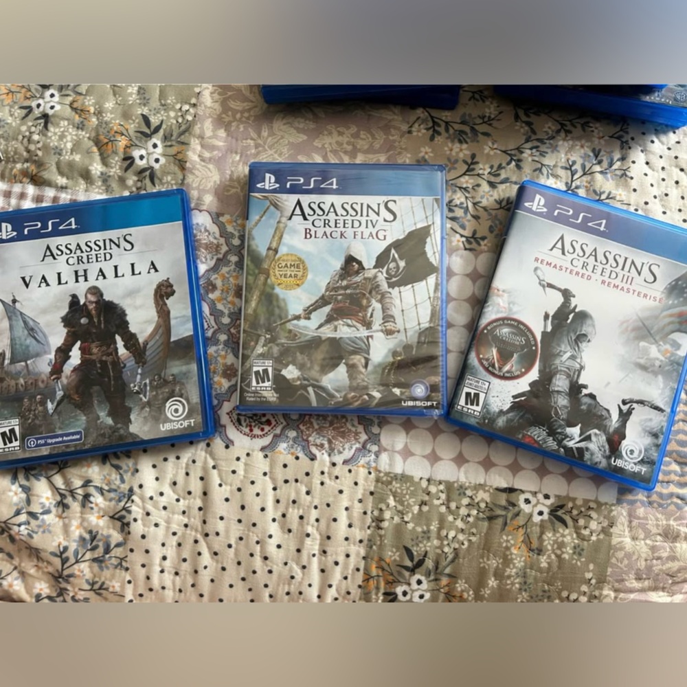 Assassin's Creed PS4 Game Bundle